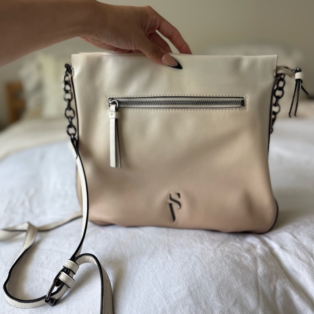 Elegant Cream and Tan (ombre) Leather Purse SIMPLY VERA WANG